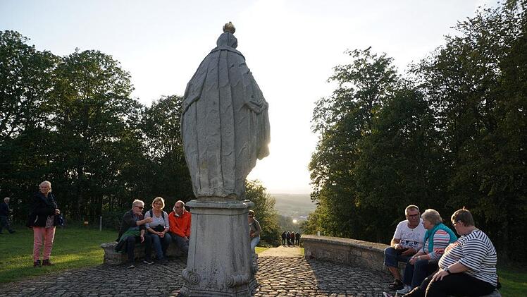 Die Muttergottes am Maria Ehrenberg ist der Zielpunkt der Wallfahrten.
