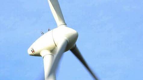 Windräder in der Fränkischen Schweiz sind weder effizient noch landschaftsverträglich, findet die CSU. Foto: Josef Hofbauer