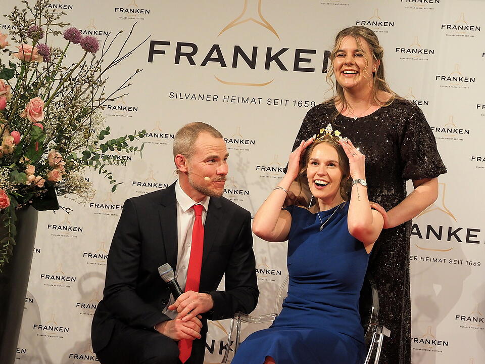 Die 68. Fr&auml;nkische Weink&ouml;nigin wurde gekr&ouml;nt.