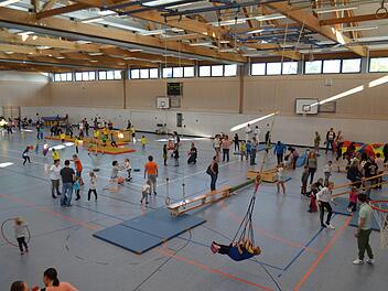 Viele Stationen luden zum Mitmachen und Ausprobieren ein. Fotos: Larissa Händel/Nanni Höppner