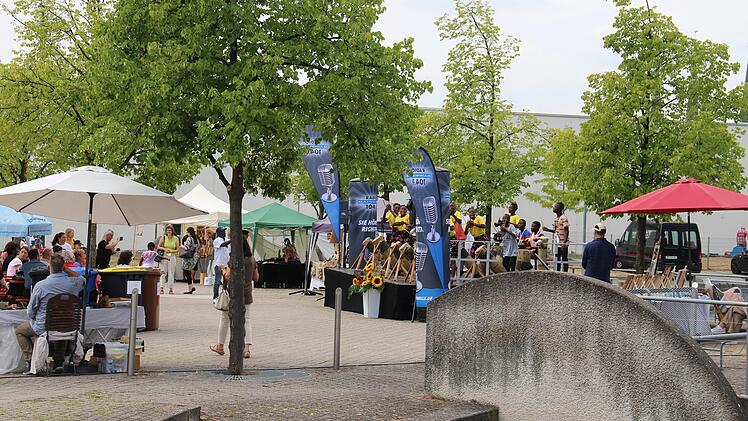Landkreis Bayreuth: "Tag der offenen T&uuml;r" im Landratsamt - So feierte der Landkreis Jubil&auml;um