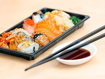 Frisches Sushi kannst du in Kitzingen gleich an mehreren Orten genießen.