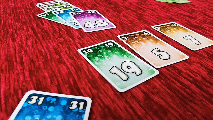 Kartenspiel-Test FTW?! - 2023er-Neuheit von 2F-Spiele