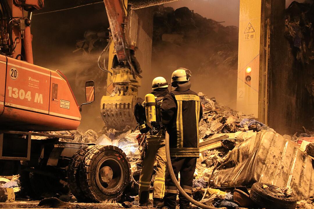 Bamberger Müllheizkraftwerk: Tonnen von Müll geraten am Dienstag in Brand