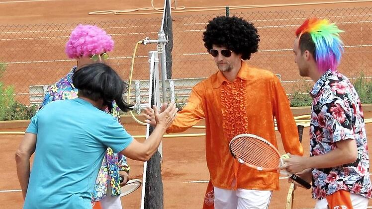 Es muss nicht immer ganz ernst sein: Zur Abwechslung gab's zu den Feierlichkeiten ein Gauditurnier.