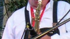 Da bläst er: Unter Gastwirt Bernd Meile, zudem ein leidenschaftlicher Musiker, ...