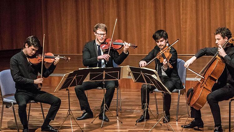 Das junge Quatuor van Kuijk begeisterte seine Zuhörer im Kongresshaus mit Werken von Mozart, Schumann und Debussy. Foto: Jochen Berger