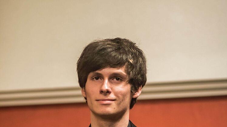 Zahlreiche Schüler und ehemalige Schüler des Bildungsinstituts für Musik und Musiktheater gestalteten ein Jubiläumskonzert im Haus Contakt in Coburg.Foto: Jochen Berger