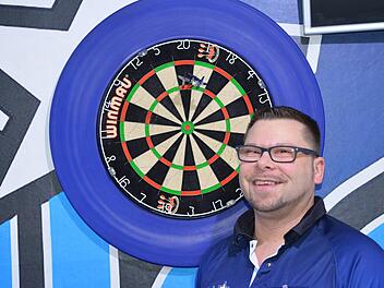Die "180" sind der Traum eines jeden Dartsportlers. Das gilt auch für Heiko Janke. Sebastian Schmitt