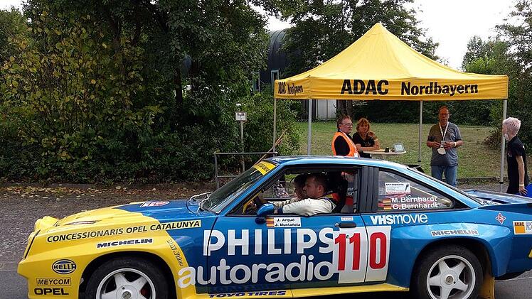 Martin und Carolin Bernhardt (Nidda) gewannen im Opel Manta die Retro-Wertung. Sie verpassten die vorgegebene Sollzeit um lediglich 0,58 Sekunden.