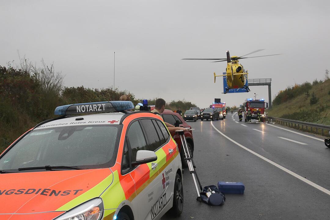 Zwei Schwerverletzte bei Verkehrsunfal an A73