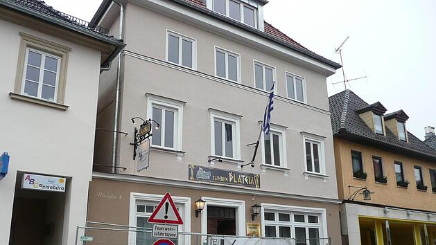 Seit dem Brand am 17. November ist die "Taverne Plateia" am Lichtenfelser Marktplatz geschlossen.