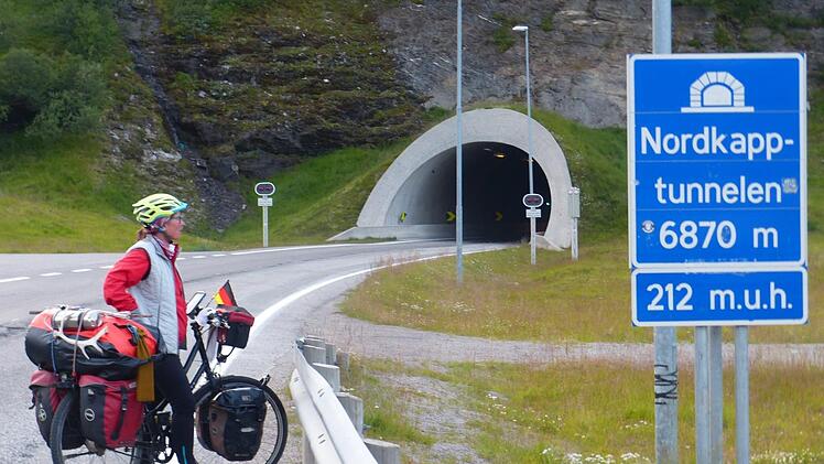 Wer zum Nordkap will, muss durch den Nordkaptunnel.  Einen anderen Weg gibt es nicht.