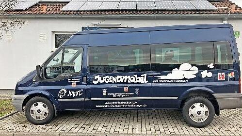 Auch im Januar und im Februar des n&auml;chsten Jahres f&auml;hrt er wieder: Der Schwimmbadbus des JuKuZ.