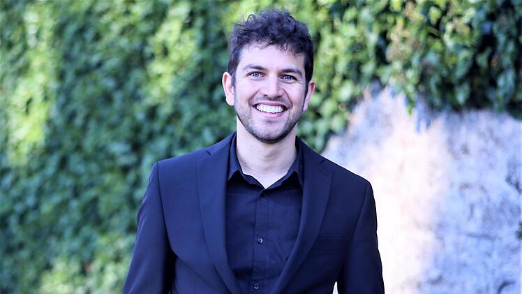 Pianist David Todd vom Mainfranken-Theater wird den Operettenabend im Rossini-Saal am Klavier begleiten. Foto: Emelie Kroon