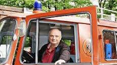 Auf Initiative Pfeuffers wurde das alte Rannunger Feuerwehrauto zum Spielmobil ausgebaut.