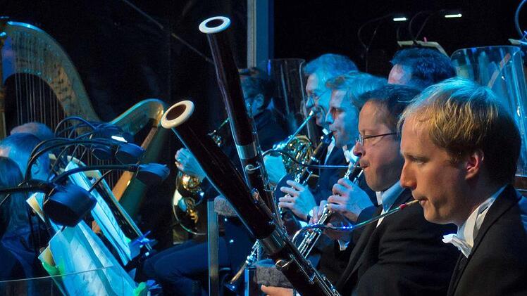 Impressionen vom Coburger Klassik-Open-Air im Rosengarten mit dem Philharmonischen Orchester des LandestheatersFoto: Jochen Berger