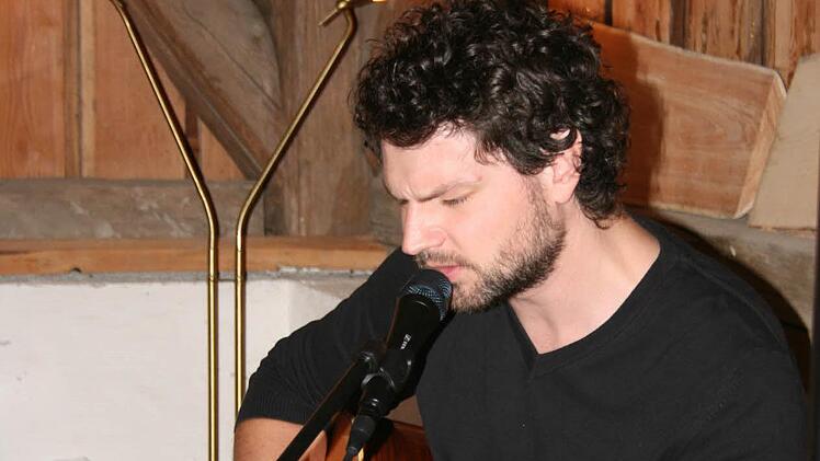 Vielfach begabt: Christoph Kasch spielt Gitarre, Trompete, Schlagzeug und Klavier. Foto: privat