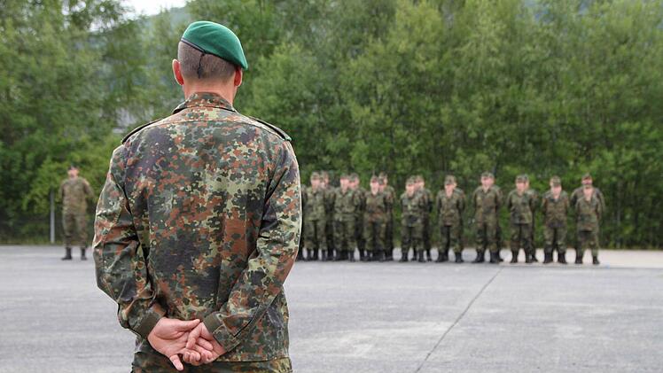 Impressionen vom Gelöbnis ziviler Mitarbeiter in der Rhön-Kaserne Wildflecken (23. Juli 2015) Foto: Ulrike Müller
