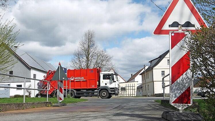 Sanierungsbedürftig ist die Brücke über den Sulzbach im Sandgraben in Neida. Foto: Berthold Köhler