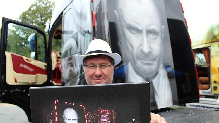 : Sascha Fleischmann hat sich mit seinem Show-Truck zu Idol Phil Collins einen Traum erfüllt.
