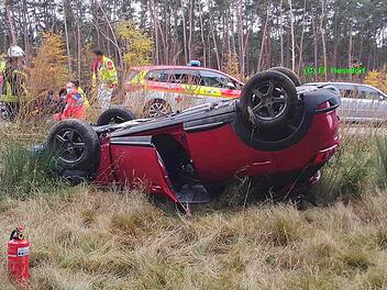 A3 bei Höchstadt: Feuerwehr wird eingeklemmte Person nach Autounfall gemeldet