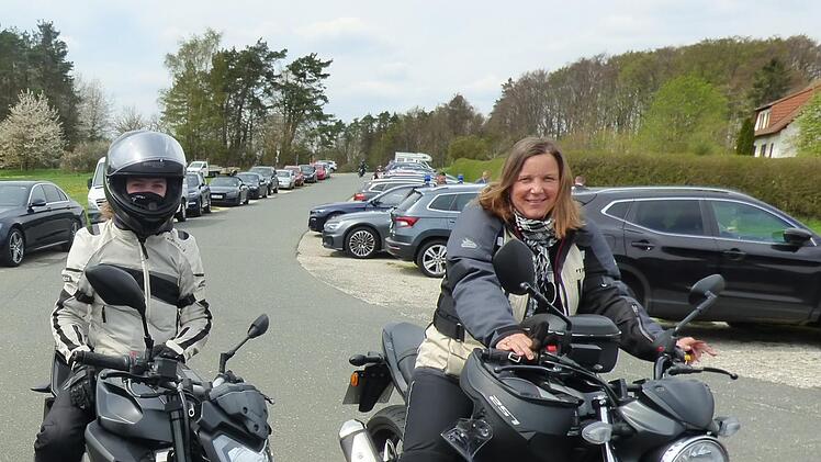 Das Motorradfahren in der Fränkischen Schweiz macht viel Spaß. Rücksicht auf die Anwohner zu nehmen, ist für verantwortungsbewusste Zweirad-Fahrer selbstverständlich.