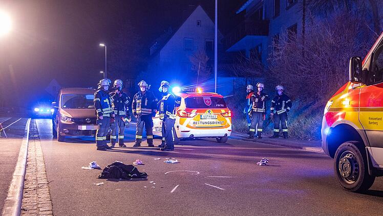 Stegaurach: Auto erfasst Mann: 33-Jähriger schwer verletzt