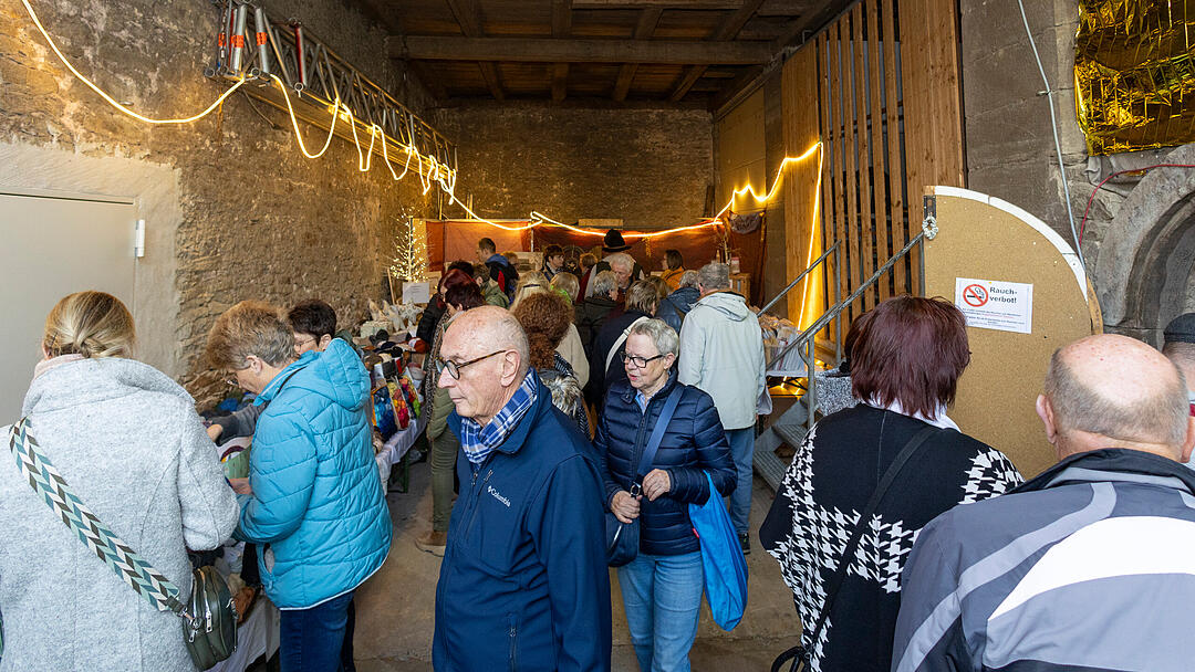 R&ouml;delsee, Traditioneller Weihnachtsmarkt rund um das Schloss