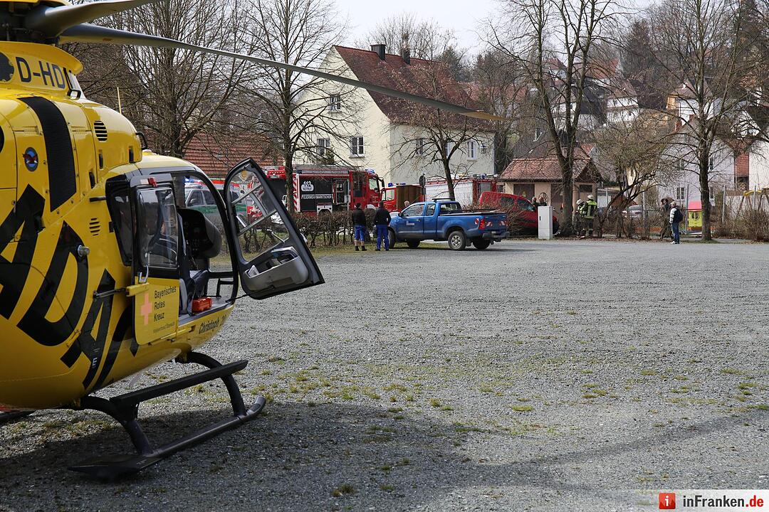 Marktschorgast: Vor Polizei geflüchtet und gegen Baum geprallt