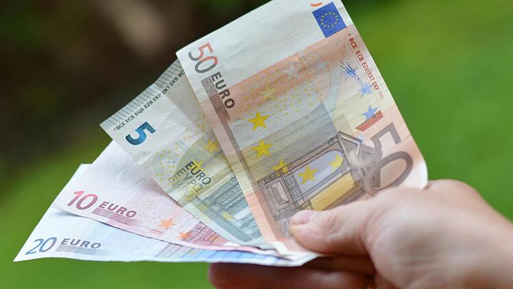 Der Markt Bad Bocklet muss derzeit weder Geld aus seinen Rücklagen ent- noch einen Kredit aufnehmen. In 2016 werden nur viele kleinere Investitionen zum Erhalt gemeindlicher Objekte fällig. Foto: Björn Hein