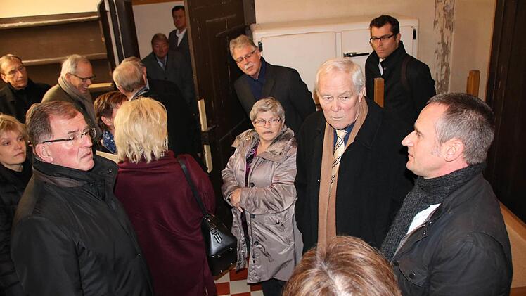 Eindrücke von der Sondersitzung des Bezirkstages in Aschach mit Besichtigung des Schlosses. Foto: Ralf Ruppert