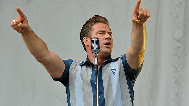 Sascha alias Dick Brave heizte mit seinen "Backbeats" ein.