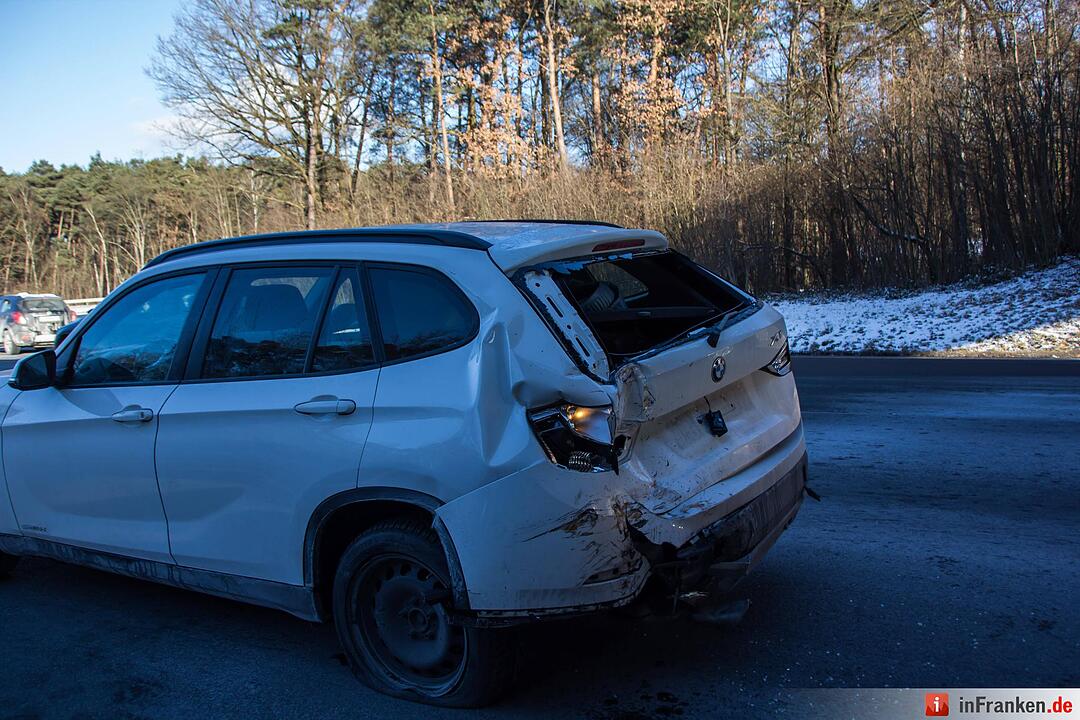 Serienunfall auf A3 bei Heßdorf -zwei Frauen verletzt