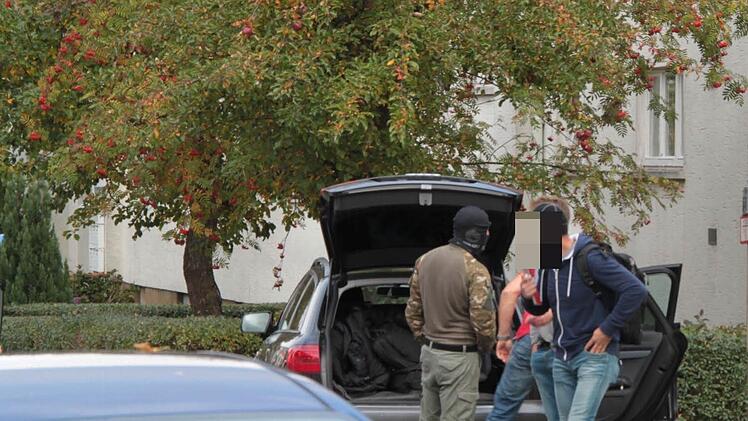 Einen SEK-Einsatz gab es am Freitag im Stadtteil Siedlung. Foto: Jürgen Gärtner