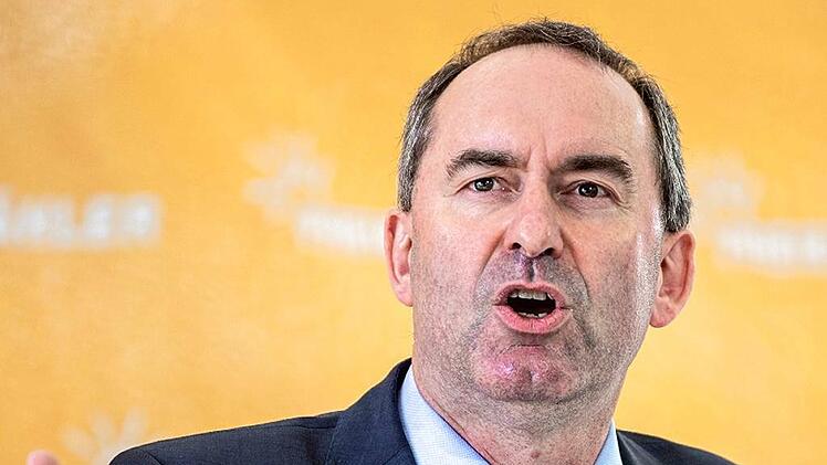 Hubert Aiwanger spricht sich gegen Kinder-Impfpflicht aus