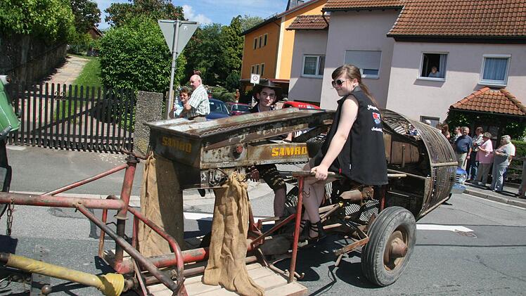 Solche landwirtschaftlichen Maschinen gibt es heute nicht mehr.  Fotos: Sonja Adam
