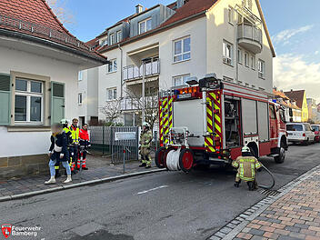 Bamberg: Betreuerinnen bemerken Rauch - Feuer in Kindergarten-Nebengebäude