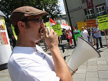 Christian Klein heizte auch in dieser Woche bei der Demo gegen Südlink ein. Foto: Ralf Ruppert