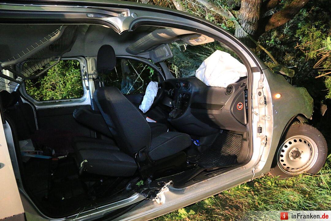 Schweinfurt: Frau und drei Kinder bei Unfall schwer verletzt