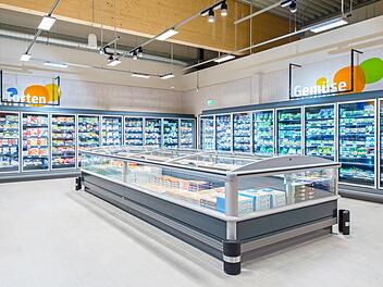 Tiefk&uuml;hlabteilung einer Tegut-Filiale