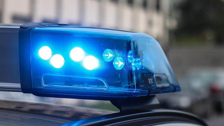 Auf der Bundesstra&szlig;e 14 im Landkreis F&uuml;rth hat sich am Dienstagmorgen ein schwerer Verkehrsunfall ereignet. Sechs Menschen wurden teils schwer verletzt. Symbolfoto: Christopher Schulz