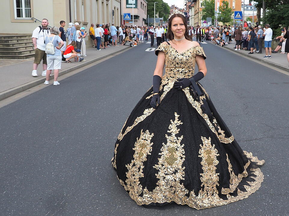 Großer historischer Festzug durch Bad Kissingen!
