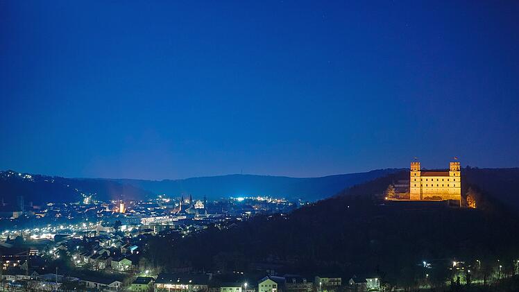 Willibaldsburg und Eichst&auml;tt bei Nacht
