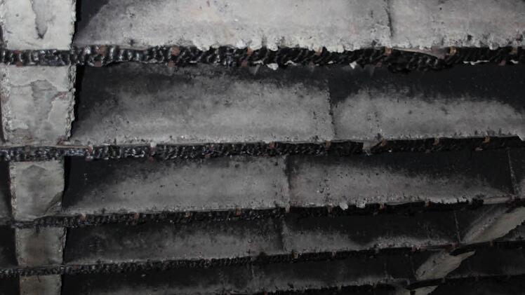 Die Decke ist total verrußt. Foto: Jürgen Gärtner