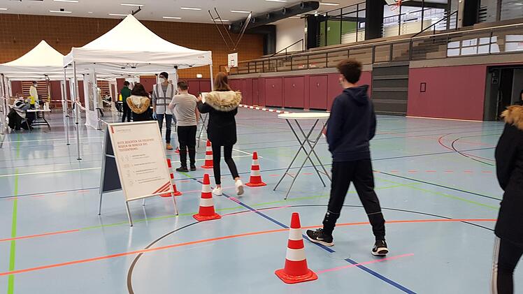 Auf Abstand und Hygiene wurde an der Teststrecke großer Wert gelegt.