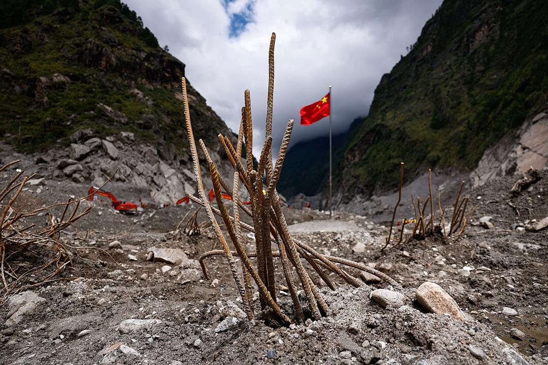 Sturzflut im Himalaya - China