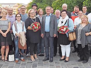 Bei einem Empfang würdigte OB Andreas Starke die Sandkerwa-Helfer.  Foto: Gerhard Beck