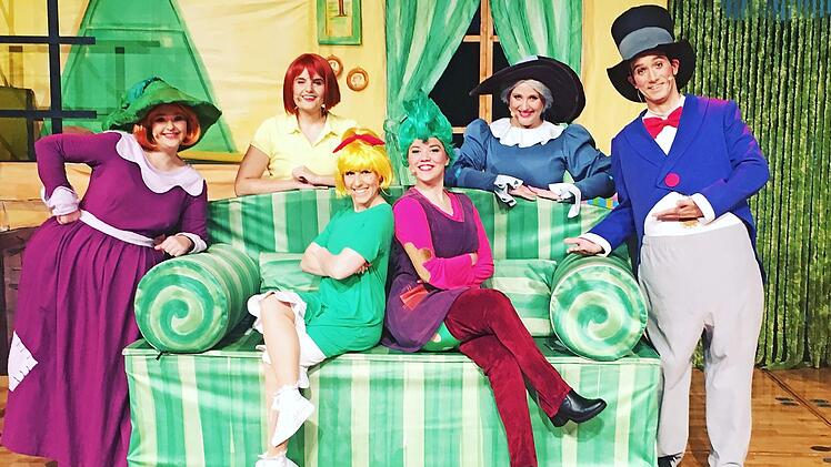 Bunte Kostüme, bunte Kulissen: Das Musical "Hexen Hexen Überall!" feiert große Erfolge und wird nun auch Bamberg beehren. Foto: PR