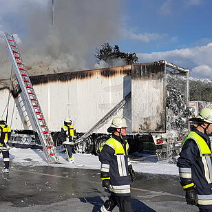 Schwabach: Lkw brannte auf A6